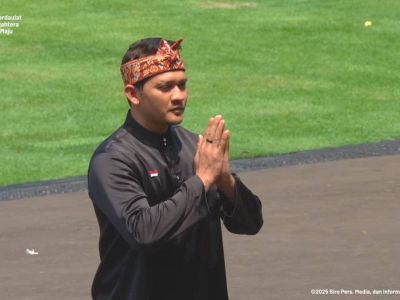 Iko Uwais unjuk kemampuan di hadapan Presiden RI