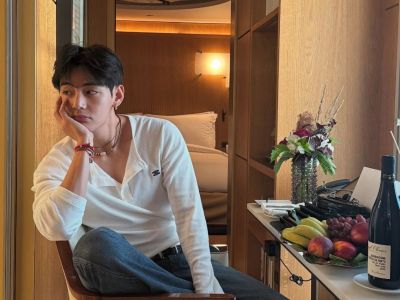 V BTS akan lempar bola pertama di pertandingan LA Dodgers