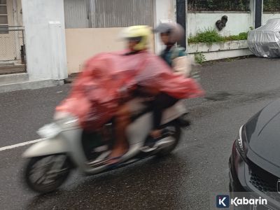 Mayoritas wilayah Indonesian diprediksi akan hujan ringan hari Rabu ini