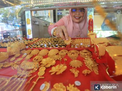 Emas UBS dan Galeri24 melonjak, Antam naik tipis di Pegadaian hari ini