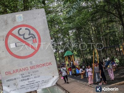 INDEF nilai efek larangan jual rokok bisa guncang ekonomi warga kecil