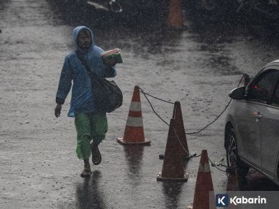 Sebagian Jakarta diprediksi akan hujan pada hari Minggu ini