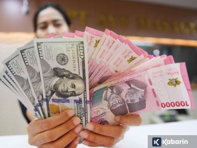 Ekspektasi The Fed turun, rupiah ikut tertekan di awal pekan
