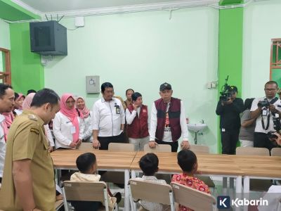 Sebanyak 50 pelajar di Sekolah Rakyat Dasar 2 Surakarta mulai kegiatan hari ini
