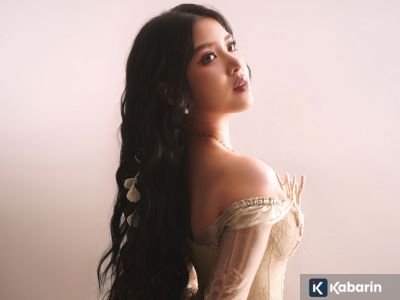 Kerentanan jadi tema yang dibawakan Tiara Andini  di single "Dengar"