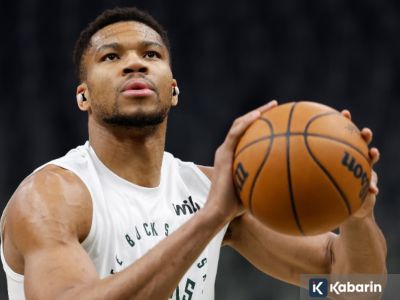 Bucks comeback kalahkan Knicks 121-111 walau sempat tertinggal 12 poin