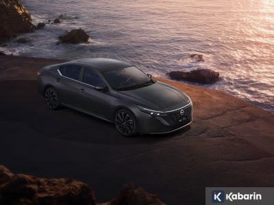 Nissan Teana jadi mobil bensin pertama yang pakai sistem HarmonyOS Huawei