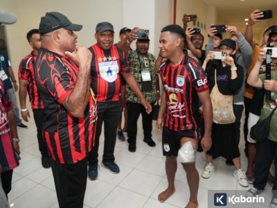 Gubernur Papua akan bantu carikan sponsor bagi Persipura