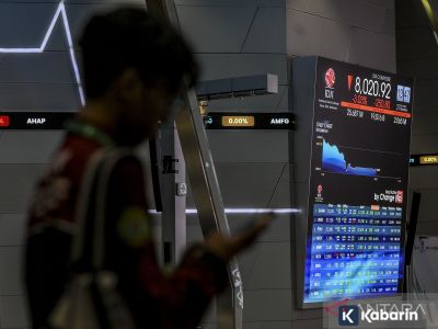 IHSG dibuka menguat meski investor masih menahan arah menjelang keputusan BI