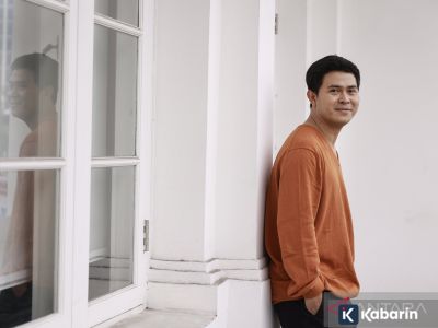 Di tengah arus AI dan musik viral TikTok, Cakra khan memilih tetap autentik