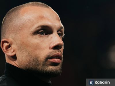 Ajax resmi berpisah dengan John Heitinga setelah performa tak kunjung membaik