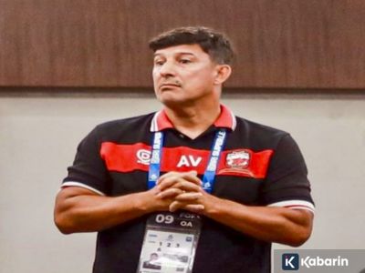 Madura United resmi copot Alfredo Vera dari posisi pelatih usai evaluasi musim buruk
