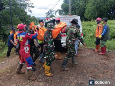 Longsor Cilacap: Tiga korban lagi ditemukan, 17 masih dalam pencarian