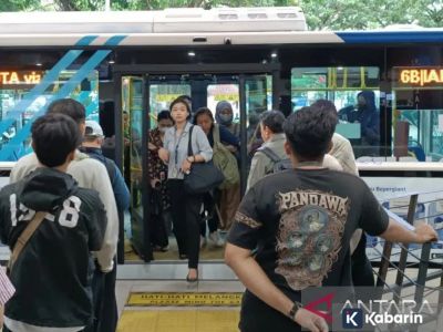 Kenaikan tarif Transjakarta diminta sejalan dengan peningkatan kualitas layanan