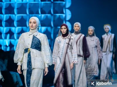 Greisy tampilkan gaya etnik modern yang fresh di JMFW 2025