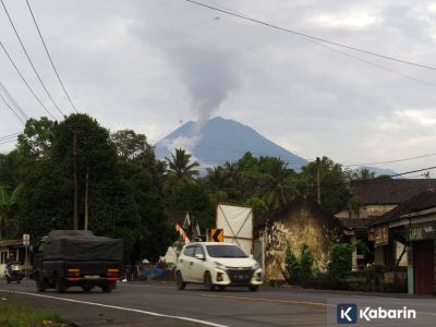 Gunung Semeru catat 32 gempa guguran dalam 6 jam terakhir