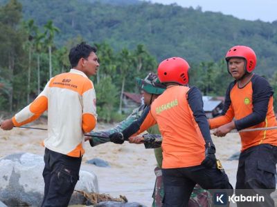 Tragedi banjir Aceh: 1.051 dievakuasi, Basarnas fokus jangkau daerah terisolir