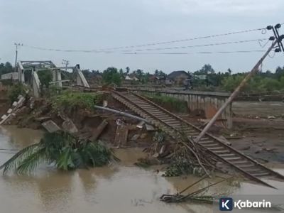 Sejumlah rel kereta di Aceh rusak akibat banjir