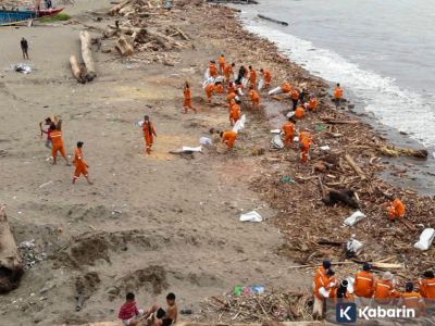 Pemkot Padang bersihkan 3.327 ton sampah pascabencana