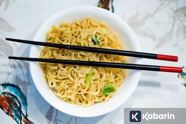 Tips Bikin Mi Instan Kuah Lebih Sehat dengan Bumbu dan Lauk Tambahan