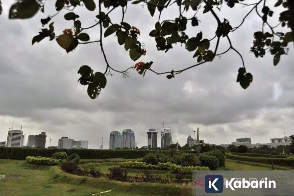 BMKG Prediksi Jakarta Berawan Tebal Hari Sabtu Ini