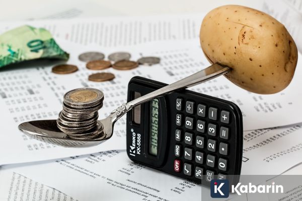 Gaya Hidup Flexing di Medsos Dinilai Picu Konsumtif Anak Muda