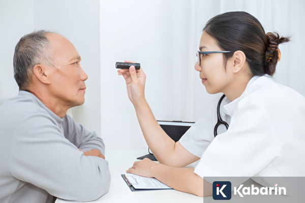 Dokter: Katarak Gak Bisa Hilang Kalau Cuma Pakai Obat Tetes