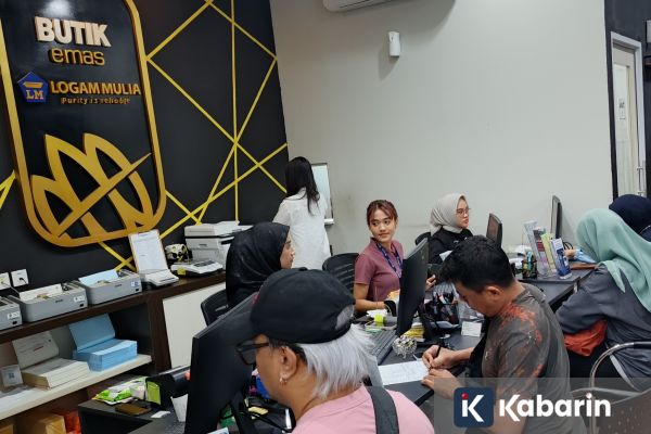 Harga Emas Antam Hari Ini Stabil Rp2,850 Juta/gram, Buyback Turun Rp17.000