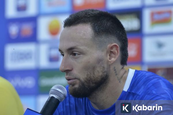 Marc Klok Tegaskan Persib Bandung Wajib Menang demi Puncak Klasemen