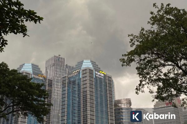 Jakarta berpotensi hujan ringan pada Minggu malam