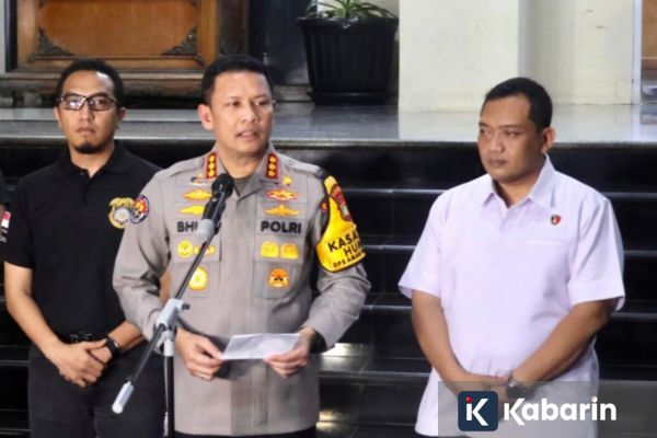 Polda pastikan pemeriksaan Roy Suryo dan dua tersangka lain berjalan profesional