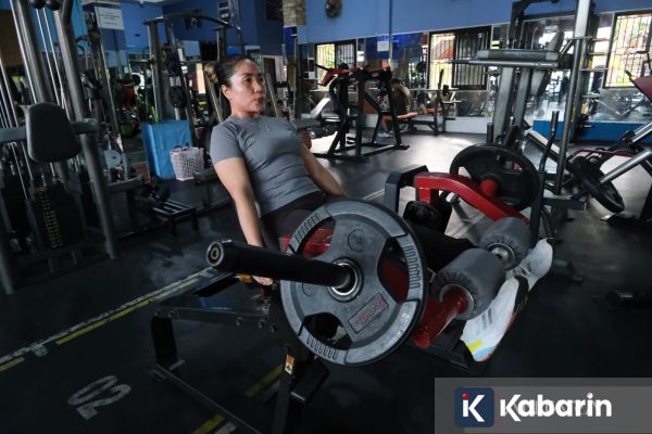 Angkat Beban Ternyata Bisa Bantu Mengurangi Lemak di Perut