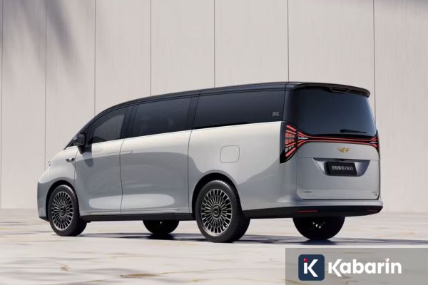 Minivan Geely Galaxy V900 cetak rekor baru usai berhasil tampung penumpang terbanyak
