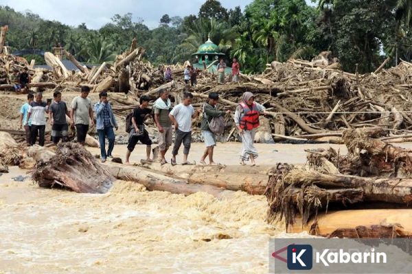Banjir bandang Sumut: Korban tewas jadi 166, operasi SAR dikebut siang-malam
