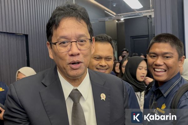 Purbaya Berencana Tambah Lapisan Tarif Cukai Rokok Agar Rokok Ilegal Terkendali