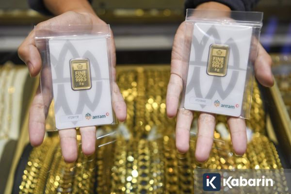 Harga Emas Antam Turun Rp14.000 ke Angka Rp2,94 Juta per Gram Hari Ini