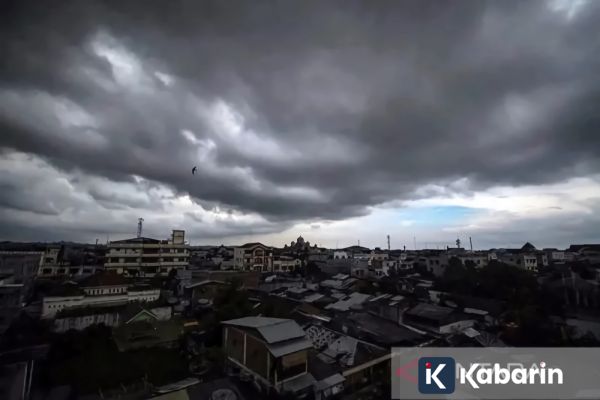 BMKG Prediksi Hujan Ringan Guyur Sebagian Wilayah Jakarta