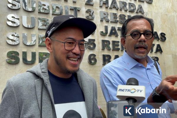 Pandji Pragiwaksono Datang ke Polda Metro Jaya, Janji Bakal Ada Cerita Seru