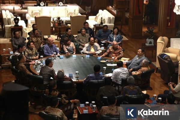 Prabowo Ajak Pengusaha untuk Buka Banyak Lapangan Kerja Baru