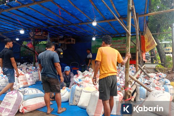 Kolang-Kaling Jadi Buruan Warga di Pasar Kramat Jati Saat Ramadhan