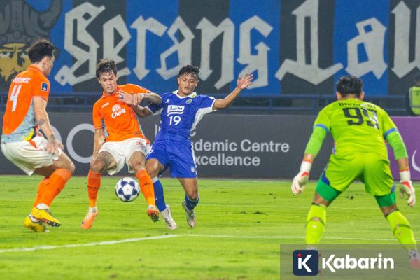 Persib Bandung Resmi Lepas Alfeandra Dewangga ke Arema FC