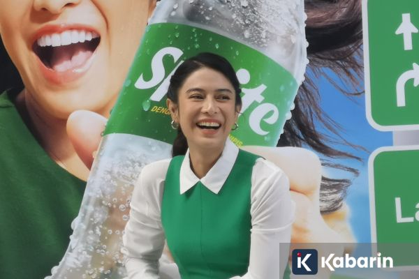 Dian Sastro Utamakan Buka Puasa Bersama Keluarga di Rumah