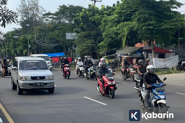 Arus Kendaraan di Pantura Cirebon Terus Meningkat Jelang Puncak Arus Mudik