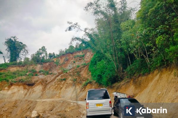 Pemudik Diminta Waspada saat di Jalur Rawan Longsor Lubuk Basung-Bukittinggi