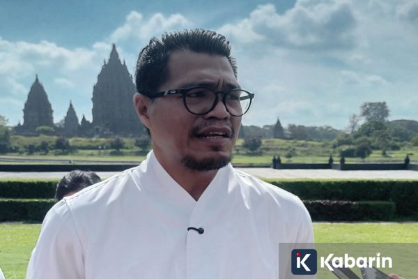 Ribuan Umat Hindu Ikuti Tawur Agung Kesangga di Candi Prambanan