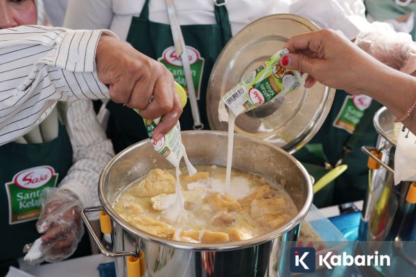 Festival Kuliner Ramadan Pecahkan Rekor dengan Sajikan 1.447 Porsi Opor