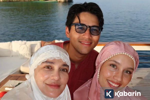 Luna Maya, Maxime Bouttier, dan Cinta Laura Salat Id di Atas Kapal