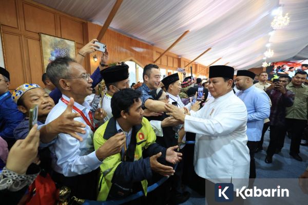 Warga Antusias Bertemu Presiden saat Open House Idulfitri di Istana