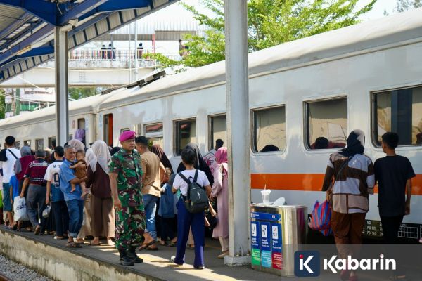 Penumpang KAI Sumbar Naik 11 Persen Selama Lebaran