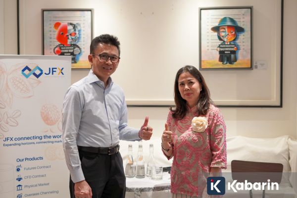 Dirut JFX Ungkap Harga Emas Tak Selalu Naik di Tengah Konflik Global